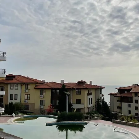 Apartment Garden Of Eden B3-2 Private One Bedroom *