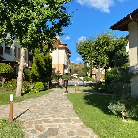 Garden Of Eden B3-2 Private One Bedroom Apartment *